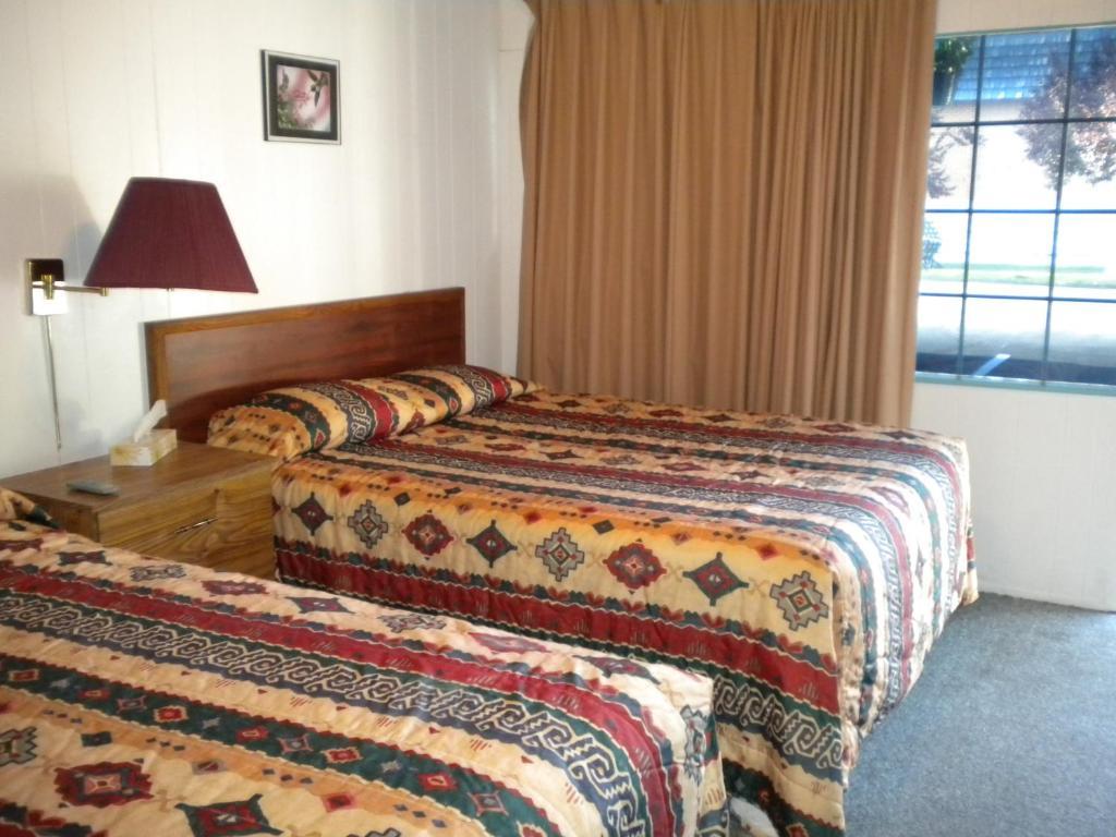 Holiday House Motel Penticton Oda fotoğraf