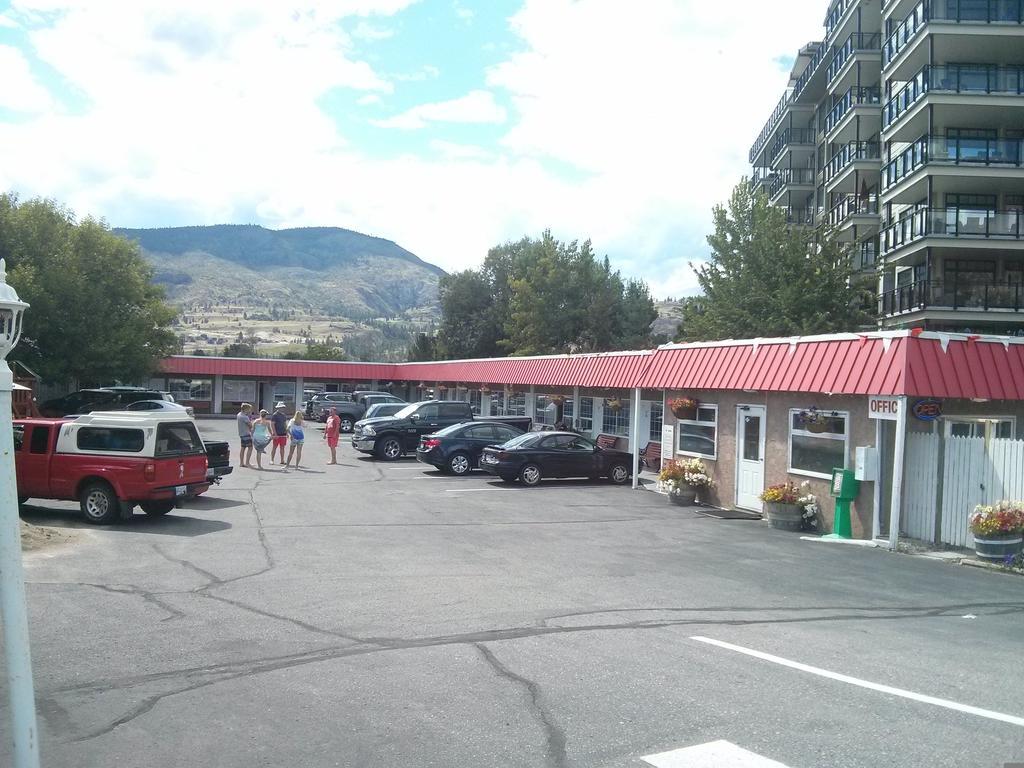 Holiday House Motel Penticton Dış mekan fotoğraf