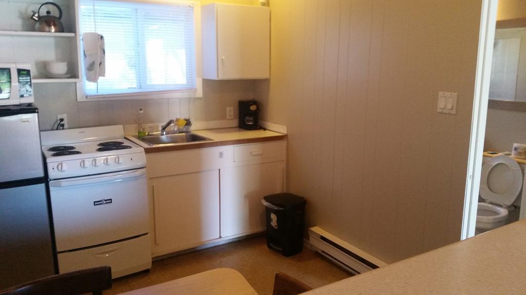 Holiday House Motel Penticton Dış mekan fotoğraf